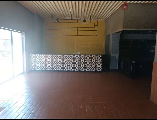 453M² BUSINESS CENTRE TO LET IN DURBAN CENTRAL